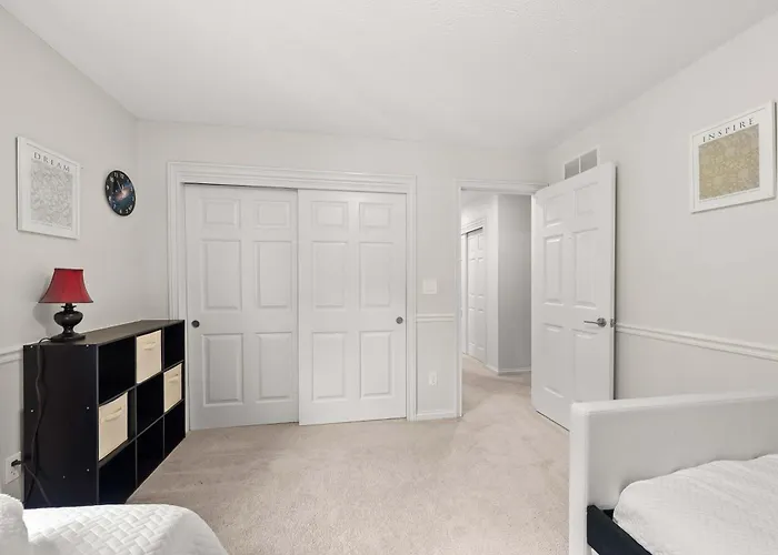 The Gahanna Grand Holiday home Columbus